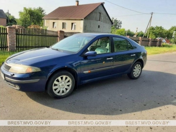 В Березовском районе 62-летний мотоциклист при обгоне врезался в легковушку