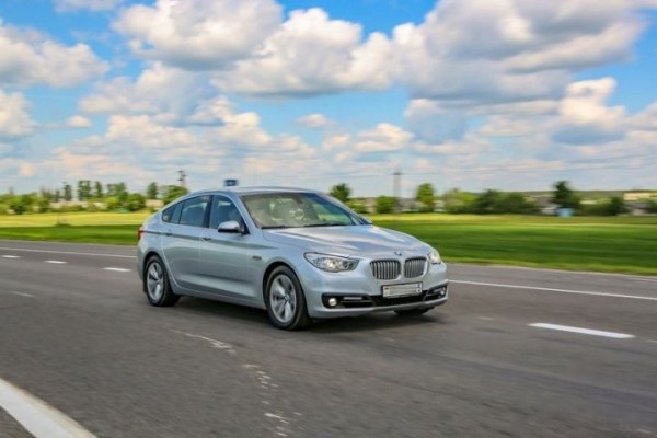 Как в Беларуси инспекторы ГАИ на BMW GT охотятся на лихачей