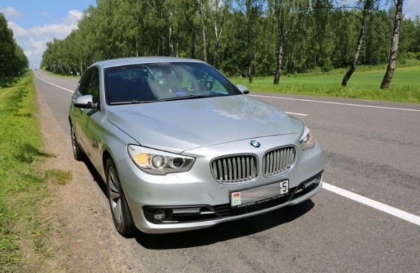 Как в Беларуси инспекторы ГАИ на BMW GT охотятся на лихачей