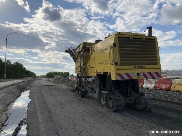 В Бресте на пересечении улиц Бориса Маслова и Ковельское шоссе запрещено движение В Бресте на пересечении улиц Бориса Маслова и Ковельское шоссе запрещено движение