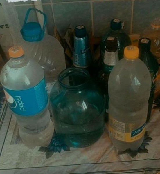 «В +35 ни помыться, ни в туалет сходить». Четвертые сутки серьезные перебои с водой в Ляховичах «В +35 ни помыться, ни в туалет сходить». Четвертые сутки серьезные перебои с водой в Ляховичах