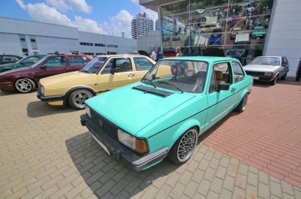 «Таких выпущено только 100 штук». Побывали на Volkswagen Day и нашли очень интересные машины