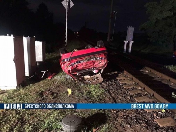 В Бресте нетрезвый водитель совершил двойное ДТП В Бресте нетрезвый водитель совершил двойное ДТП