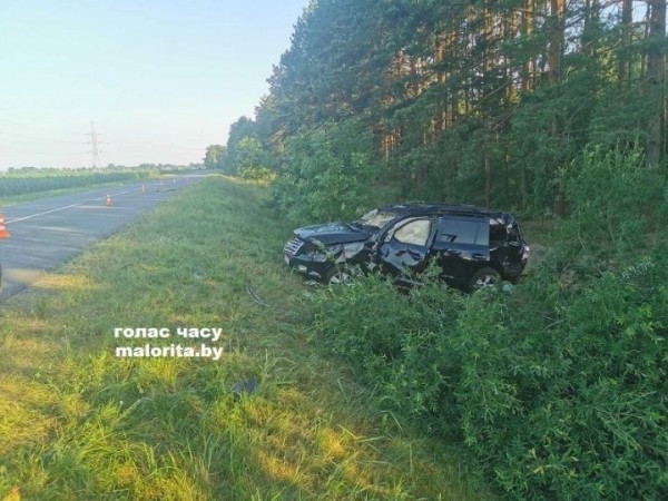 В Брестской области 21-летняя пьяная девушка слетела на машине в кювет