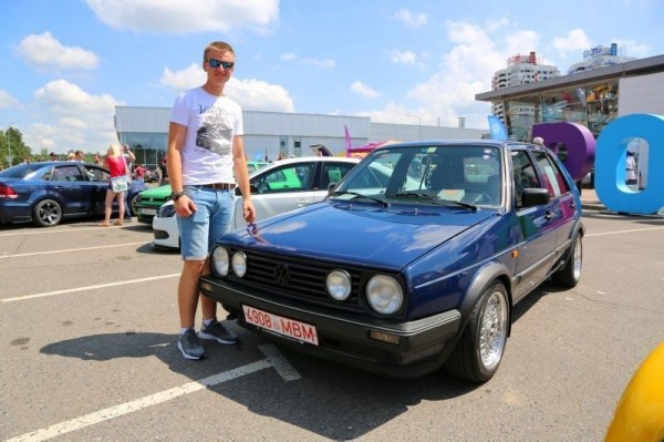 «Таких выпущено только 100 штук». Побывали на Volkswagen Day и нашли очень интересные машины