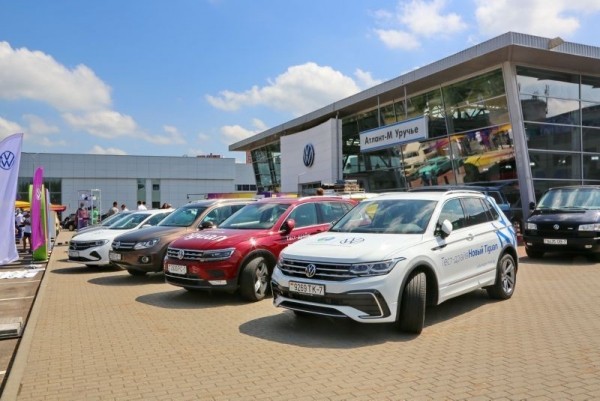 «Таких выпущено только 100 штук». Побывали на Volkswagen Day и нашли очень интересные машины