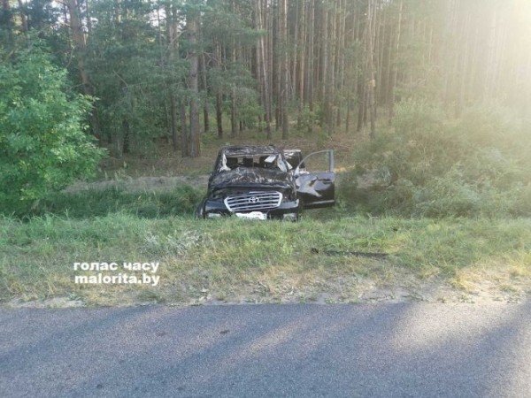 В Брестской области 21-летняя пьяная девушка слетела на машине в кювет