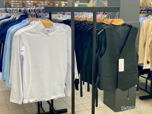 Школьная форма, обувь и аксессуары – в большом брестском магазине «Bazar» есть все! Фотообзор ассортимента и цены Школьная форма, обувь и аксессуары – в большом брестском магазине «Bazar» есть все! Фотообзор ассортимента и цены