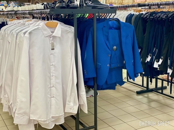 Школьная форма, обувь и аксессуары – в большом брестском магазине «Bazar» есть все! Фотообзор ассортимента и цены Школьная форма, обувь и аксессуары – в большом брестском магазине «Bazar» есть все! Фотообзор ассортимента и цены