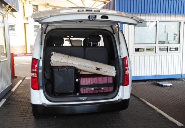 Возбуждено уголовное дело за перемещение валюты в крупном размере через ПП «Брест»