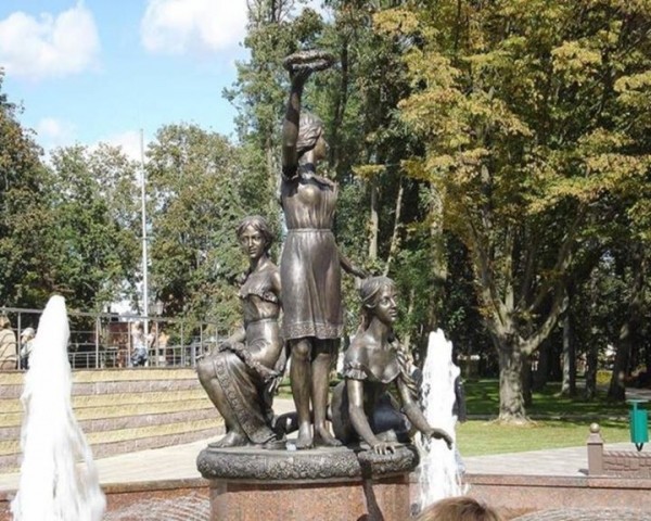 Дело известного скульптора из Каменца теперь продолжает сын
