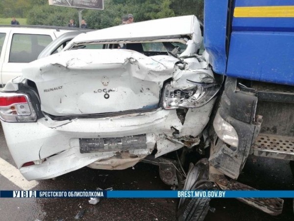 В Бресте произошло ДТП из 5 машин В Бресте произошло ДТП из 5 машин
