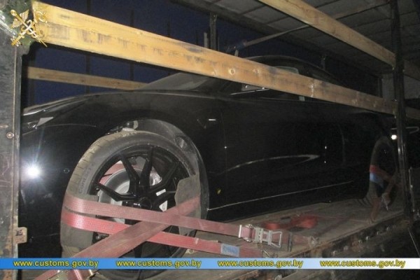 Хотел сэкономить на растаможке Tesla 1,5 тыс. евро, но попался таможенникам Хотел сэкономить на растаможке Tesla 1,5 тыс. евро, но попался таможенникам