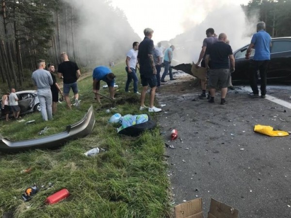 Серьезная авария произошла на трассе M1. Подробности и видео ДТП