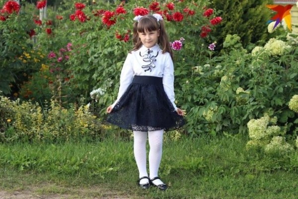 В Минске потратили 910 рублей на ребенка, в деревне – 730 на двоих: сравнили образы двух первоклассниц и хлопоты родителей перед 1 сентября В Минске потратили 910 рублей на ребенка, в деревне – 730 на двоих: сравнили образы двух первоклассниц и хлопоты родителей перед 1 сентября