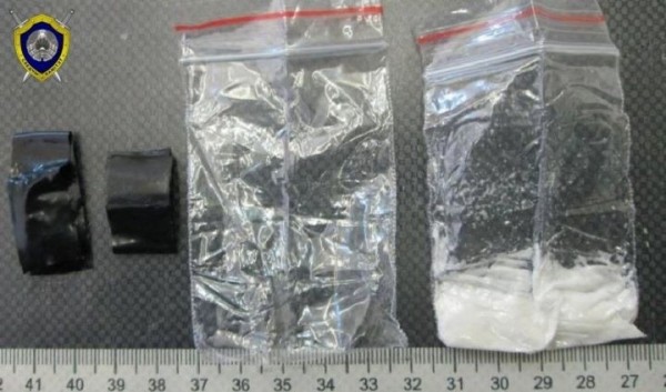 В Минске две школьницы занимались продажей наркотиков. Им грозит до 20 лет колонии