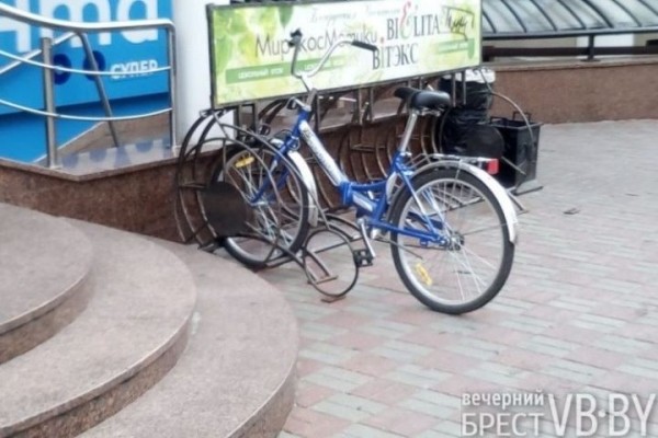 Ограничение велодвижения в центре Бреста вызвало неоднозначную реакцию среди горожан Ограничение велодвижения в центре Бреста вызвало неоднозначную реакцию среди горожан