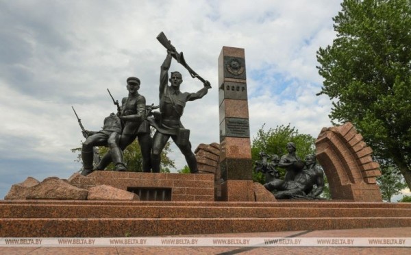 Мемориал «Брестская крепость-герой» в фотоархиве