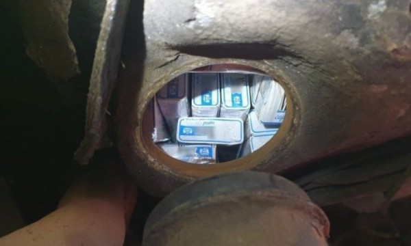 На границе поляки задержали сразу 10 легковых машин с контрабандой сигарет из Беларуси На границе поляки задержали сразу 10 легковых машин с контрабандой сигарет из Беларуси