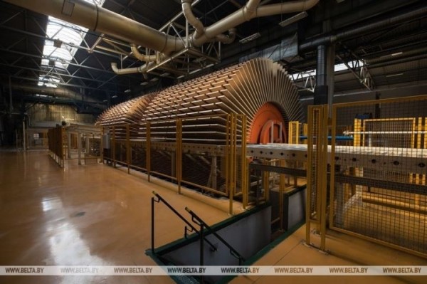 «Ивацевичдрев» - одно из крупнейших белорусских деревообрабатывающих предприятий «Ивацевичдрев» - одно из крупнейших белорусских деревообрабатывающих предприятий