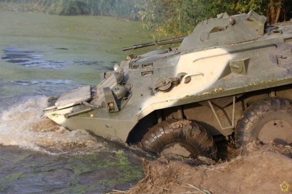 Марш с полигона «Доманово» на полигон «Брестский» с преодолением водной преграды. Фоторепортаж Марш с полигона «Доманово» на полигон «Брестский» с преодолением водной преграды. Фоторепортаж