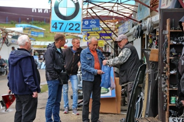 Голая правда от продавца б/у запчастей: «За три рубля купил, за шесть - продал»