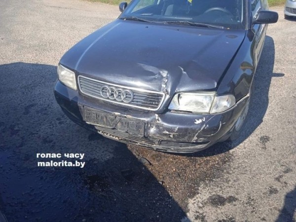 Две «Ауди» не разъехались в Малоритском районе Две «Ауди» не разъехались в Малоритском районе