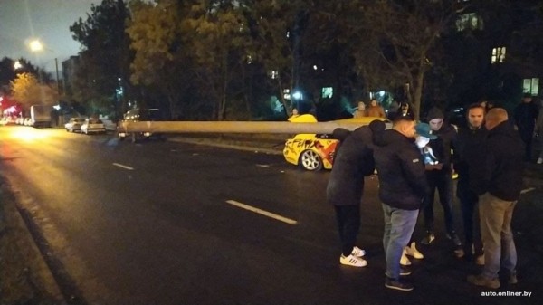 В Минске разбили Rolls-Royce Wraith В Минске разбили Rolls-Royce Wraith