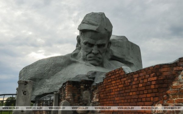 Мемориал «Брестская крепость-герой» в фотоархиве