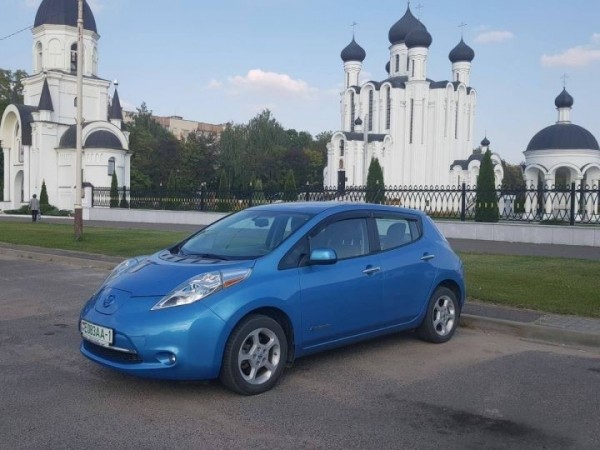 Сколько можно сэкономить, если пересесть с бензиновой машины на электрическую, рассказала жительница Барановичей