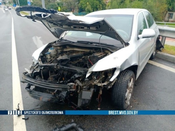Подробности ДТП на Кобринском мосту в Бресте Подробности ДТП на Кобринском мосту в Бресте