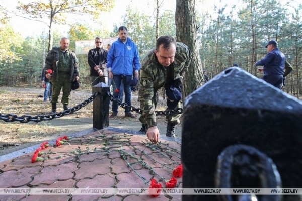 В окрестностях Бреста присоединились к акции «Чистый лес»