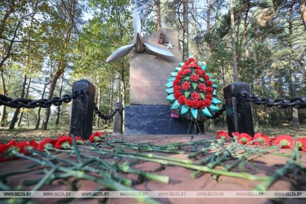 В окрестностях Бреста присоединились к акции «Чистый лес»