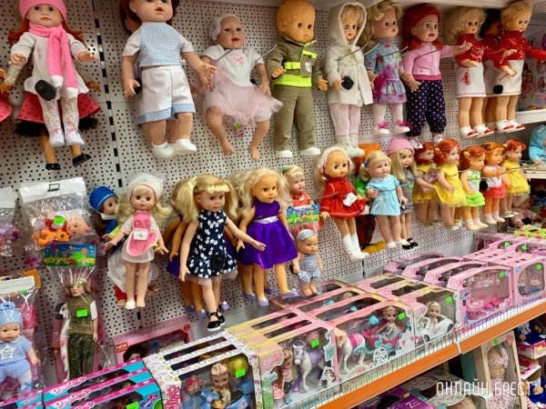 Осенне-зимние куртки для девочек и мальчиков в Детском мире на Советской в Бресте Осенне-зимние куртки для девочек и мальчиков в Детском мире на Советской в Бресте