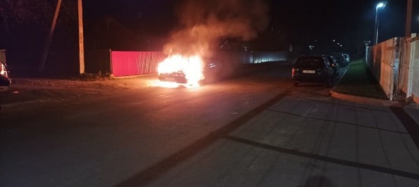 
                Брестская область. В Пинске возле магазина Lada горел автомобиль
            