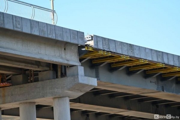 Ремонт «нового» моста в Кобрине выполнен на 75% Ремонт «нового» моста в Кобрине выполнен на 75%