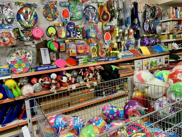 Осенне-зимние куртки для девочек и мальчиков в Детском мире на Советской в Бресте Осенне-зимние куртки для девочек и мальчиков в Детском мире на Советской в Бресте