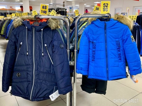 Осенне-зимние куртки для девочек и мальчиков в Детском мире на Советской в Бресте Осенне-зимние куртки для девочек и мальчиков в Детском мире на Советской в Бресте