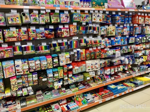 Осенне-зимние куртки для девочек и мальчиков в Детском мире на Советской в Бресте Осенне-зимние куртки для девочек и мальчиков в Детском мире на Советской в Бресте