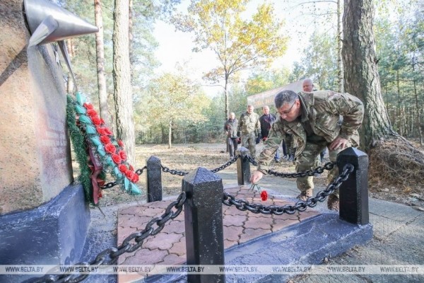 В окрестностях Бреста присоединились к акции «Чистый лес»