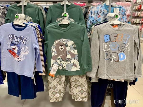 Осенне-зимние куртки для девочек и мальчиков в Детском мире на Советской в Бресте Осенне-зимние куртки для девочек и мальчиков в Детском мире на Советской в Бресте