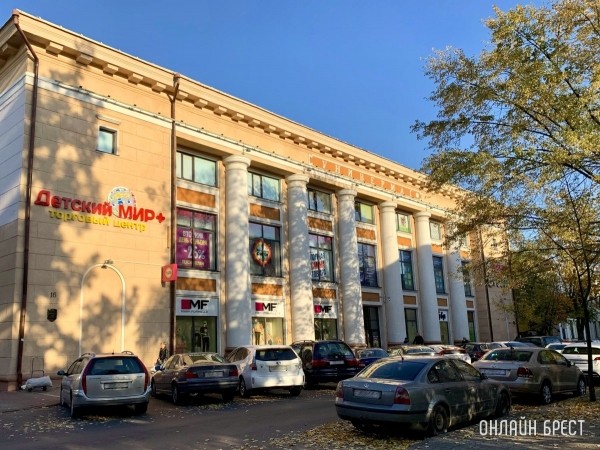 Осенне-зимние куртки для девочек и мальчиков в Детском мире на Советской в Бресте Осенне-зимние куртки для девочек и мальчиков в Детском мире на Советской в Бресте