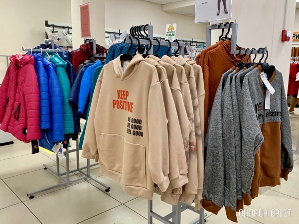 Осенне-зимние куртки для девочек и мальчиков в Детском мире на Советской в Бресте Осенне-зимние куртки для девочек и мальчиков в Детском мире на Советской в Бресте