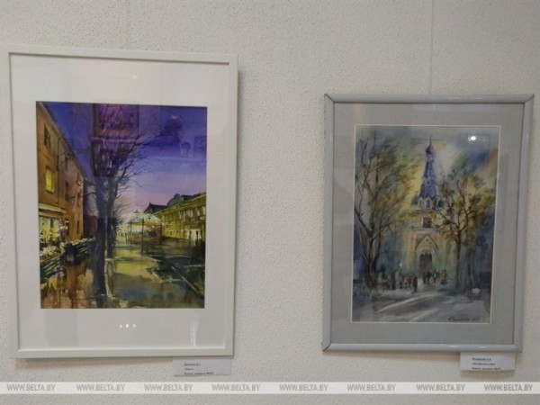 Художники-акварелисты представили свои работы в главном выставочном зале Бреста Художники-акварелисты представили свои работы в главном выставочном зале Бреста