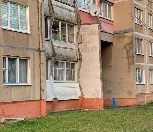 Пенсионерки из Барановичей смогут спать спокойно? Мистический «лик» женщины исчез