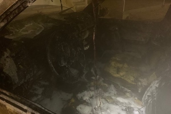 В Березе сгорел автомобиль. Что делать, если ваш автомобиль загорелся В Березе сгорел автомобиль. Что делать, если ваш автомобиль загорелся