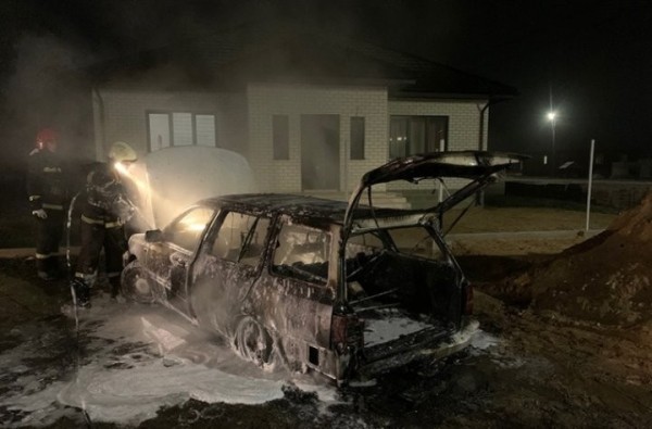 В Березе сгорел автомобиль. Что делать, если ваш автомобиль загорелся В Березе сгорел автомобиль. Что делать, если ваш автомобиль загорелся