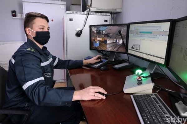 Брестская таможня ежедневно пополняет республиканский бюджет на миллион долларов Брестская таможня ежедневно пополняет республиканский бюджет на миллион долларов