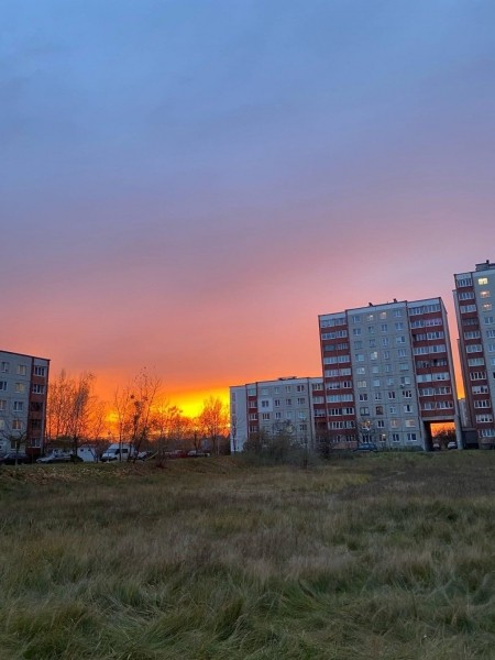 Вчера в Бресте был красивый закат. Делимся фотографиями, которые прислали читатели
Вчера в Бресте был красивый закат. Делимся фотографиями, которые прислали читатели