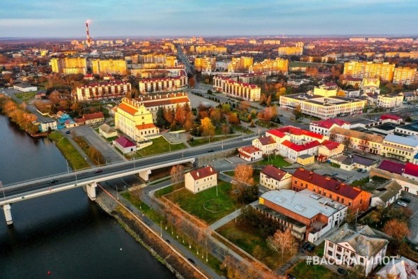 ВаськаПилот показал, как выглядит Пинск с высоты
ВаськаПилот показал, как выглядит Пинск с высоты